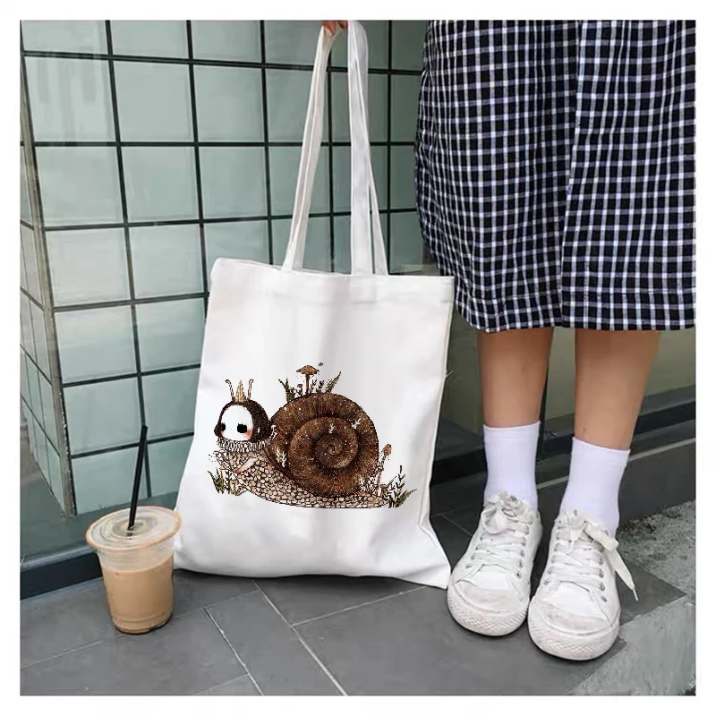 Mushroom Kawaii print canvas bag large capacity canvas bag white casual shoulder bag environmentally friendly shopping bag 
Mushroom Kawaii print canvas bag large capacity canvas bag white casual shoulder bag environmentally friendly shopping bag
