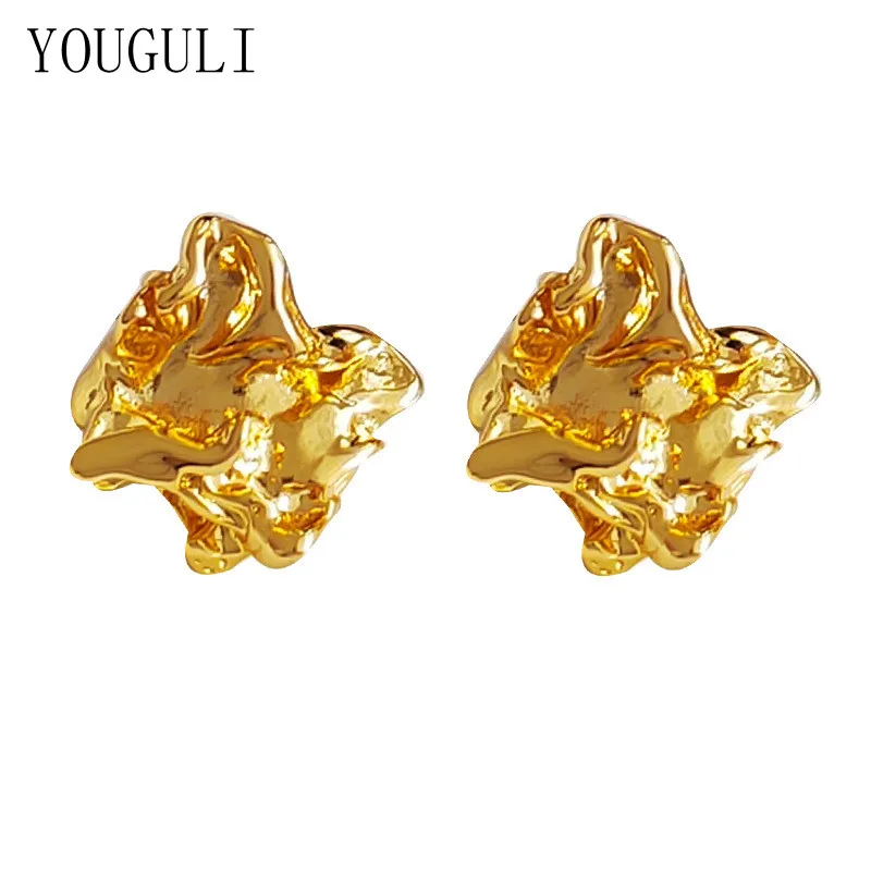 S925 needle Modern Jewelry Irregular Metal Earrings Popular Design Golden Plating Exaggerated Drop Earrings For Women
S925 needle Modern Jewelry Irregular Metal Earrings Popular Design Golden Plating Exaggerated Drop Earrings For Women