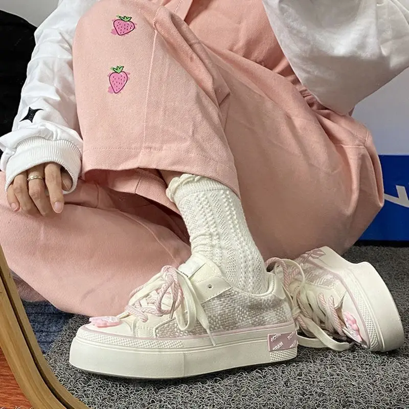 Новинка кавайная Милая холщовая обувь Sanrio Hellokitty модная универсальная мультяшная женская летняя подарки на день рождения подарки для Девуш...
Новинка кавайная Милая холщовая обувь Sanrio Hellokitty модная универсальная мультяшная женская летняя подарки на день рождения подарки для Девуш...