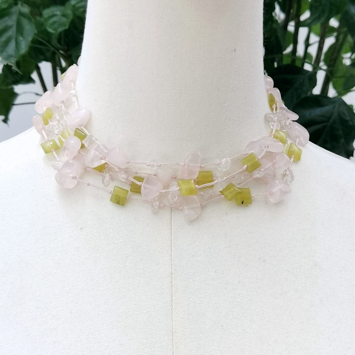 Lii Ji Real Stone Pink Green Necklace 42cm Rose Quartz Lemon Jade Choker Necklace Women Jewelry Gift
Lii Ji Real Stone Pink Green Necklace 42cm Rose Quartz Lemon Jade Choker Necklace Women Jewelry Gift