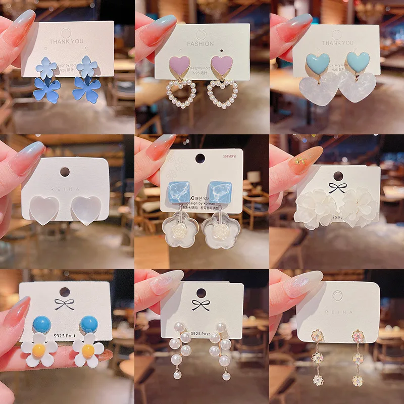 Silver Needle Korean Version of The Small Fresh Series Geometric Flower Earrings Ins with The Same Simple Fashion Lady Earring
Silver Needle Korean Version of The Small Fresh Series Geometric Flower Earrings Ins with The Same Simple Fashion Lady Earring