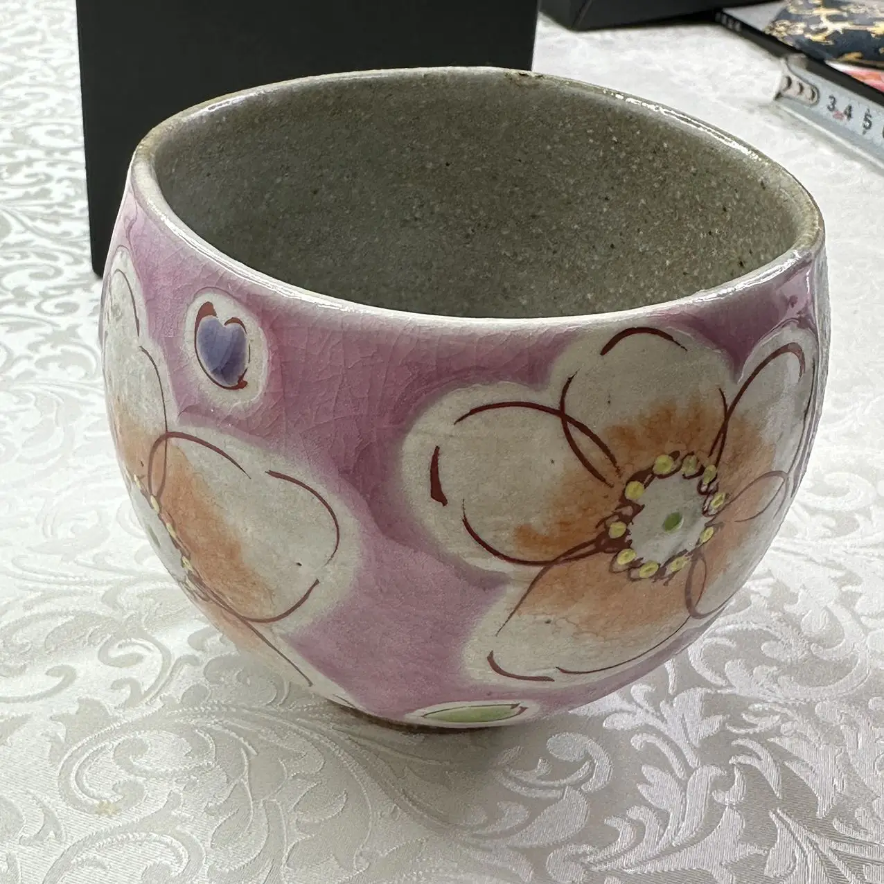 May Shanghai 【 BEWIN Osaka Direct Delivery 】 Jiugu Shao Void Cang Kiln Pink Flower Rice Bowl Is-10
May Shanghai 【 BEWIN Osaka Direct Delivery 】 Jiugu Shao Void Cang Kiln Pink Flower Rice Bowl Is-10