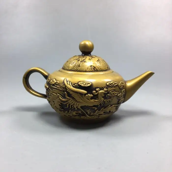 

Antique Teapot Copper Pot Made in Years of Qian Long Emperor of Qing Dynasty Old Object Wine Pot