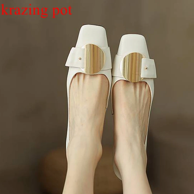 krazing pot natural cow leather square toe high heels fashion slip on women circle metal fastener shallow pumps plus size 42
krazing pot natural cow leather square toe high heels fashion slip on women circle metal fastener shallow pumps plus size 42