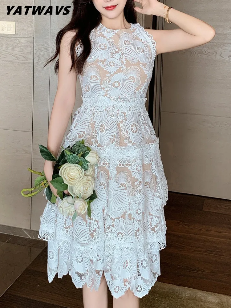 Luxury Flower Embroidery White Lace Dresses Fashion Women's Summer Elegant Sleeveless Vintage Hollowed Out Party A-Line Dress
Luxury Flower Embroidery White Lace Dresses Fashion Women's Summer Elegant Sleeveless Vintage Hollowed Out Party A-Line Dress