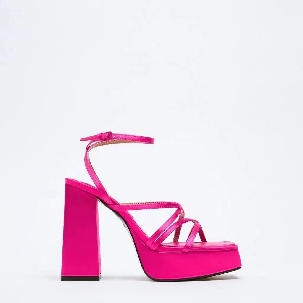 Women's shoes Spring 2022 new women's shoes rose Red Cross strap sandals waterproof platform heeled sandals
Women's shoes Spring 2022 new women's shoes rose Red Cross strap sandals waterproof platform heeled sandals