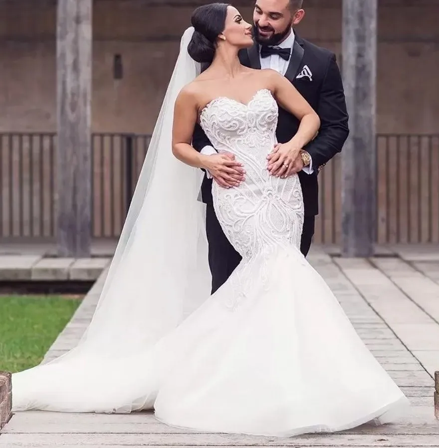 Arabic Dubai Mermaid Wedding Dresses 2022 Lace Appliqued Beads Tulle Bride Gowns Sweep Train Vestidos De Noiva Mariage
Arabic Dubai Mermaid Wedding Dresses 2022 Lace Appliqued Beads Tulle Bride Gowns Sweep Train Vestidos De Noiva Mariage