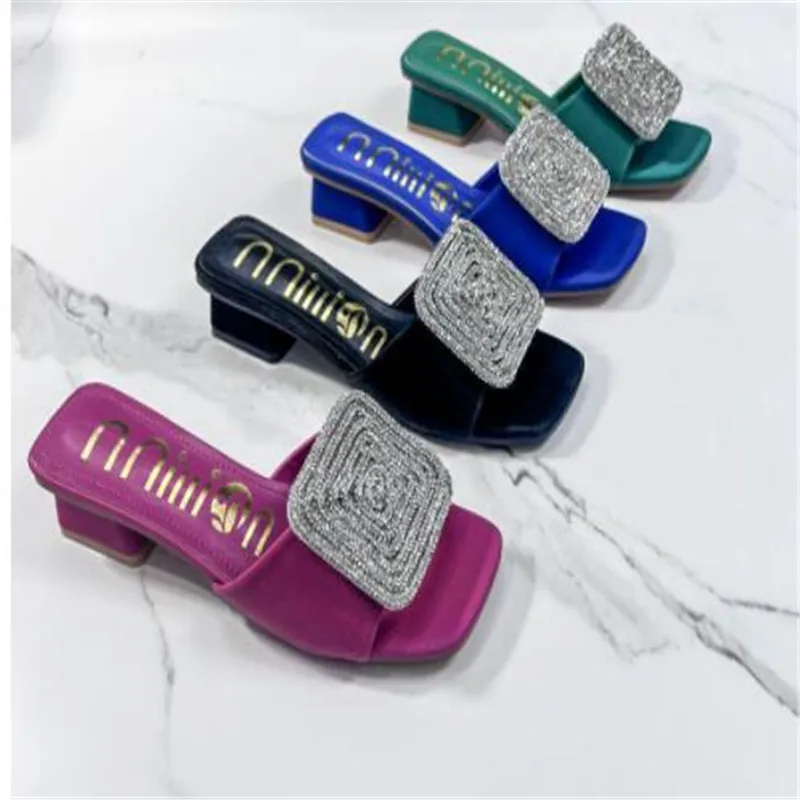 Ladies Pumps High Heels Slippers Sandals 2023 Gladiator Square Toe Casual Outside luxury Rhinestones Shoes For Women Slides
Ladies Pumps High Heels Slippers Sandals 2023 Gladiator Square Toe Casual Outside luxury Rhinestones Shoes For Women Slides
