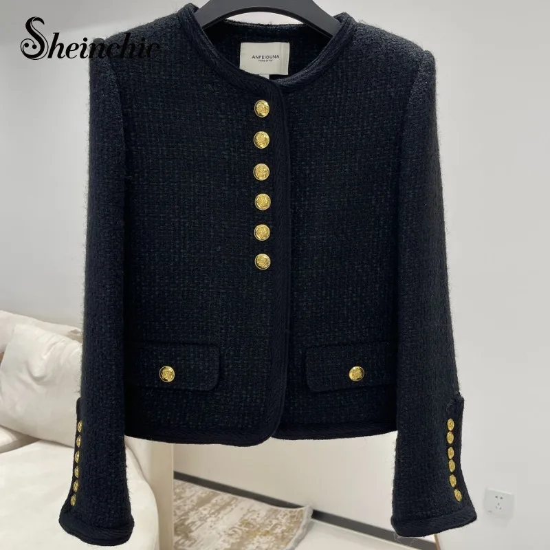 Black Tweed Jacket for Women Korean Fashion O-neck Gold Buttons Winter Wool Coats Luxury Designer Abrigo Mujer Invierno 2023
Black Tweed Jacket for Women Korean Fashion O-neck Gold Buttons Winter Wool Coats Luxury Designer Abrigo Mujer Invierno 2023