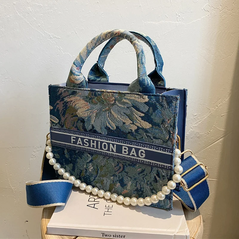 Vintage Square Shoulder Bag for Women Fashion Flower Crossbody Messenger Handbags Large Capacity Plaid Tote Bag
Vintage Square Shoulder Bag for Women Fashion Flower Crossbody Messenger Handbags Large Capacity Plaid Tote Bag