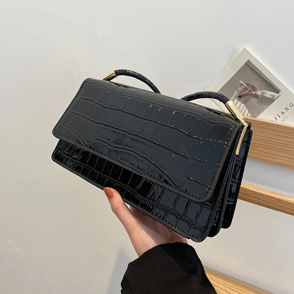 Shoulder bag Women PU Leather Crocodile Pattern Underarm Bag Lady Casual Flap Shoulder Bag Elegant Female bag Fashion Women
Shoulder bag Women PU Leather Crocodile Pattern Underarm Bag Lady Casual Flap Shoulder Bag Elegant Female bag Fashion Women