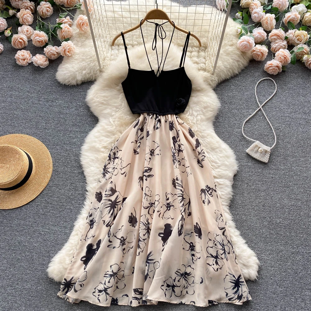 Vintage Print Spaghetti Strap Women Dress Fashion Halter Bandage Mid-Length Dresses Summer New Hollow Out A-Line Frock Female
Vintage Print Spaghetti Strap Women Dress Fashion Halter Bandage Mid-Length Dresses Summer New Hollow Out A-Line Frock Female
