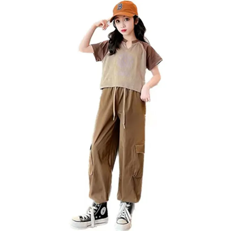 Summer Girls Khaki Suits Tshirt Tops + Cargo Pants Set School Kids Tracksuits Children Outfits Casual Clothing Set 4-14Years Old
Summer Girls Khaki Suits Tshirt Tops + Cargo Pants Set School Kids Tracksuits Children Outfits Casual Clothing Set 4-14Years Old