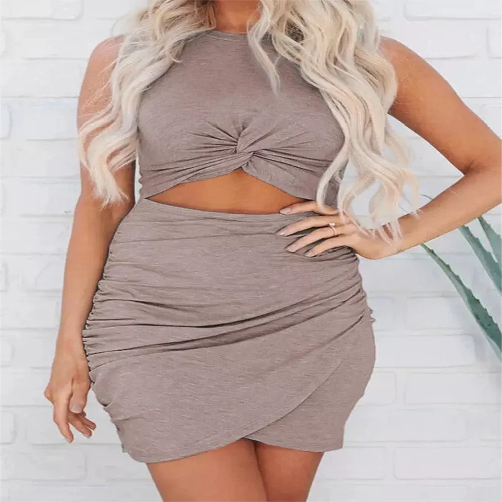 2023 Summer Hollow Out Twist Bodycon Dress Women O Neck Sleeveless Solid Party Outdoor Street Photography Simple Style Skirt
2023 Summer Hollow Out Twist Bodycon Dress Women O Neck Sleeveless Solid Party Outdoor Street Photography Simple Style Skirt