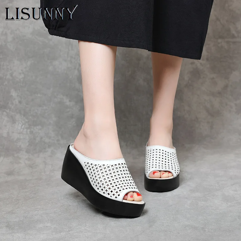 LISUNNY Genuine Leather Women's Shoes Summer Platform Fish Mouth Sandals Plus Size 40 Hollow Out Casual Wedges Slippers Slides
LISUNNY Genuine Leather Women's Shoes Summer Platform Fish Mouth Sandals Plus Size 40 Hollow Out Casual Wedges Slippers Slides