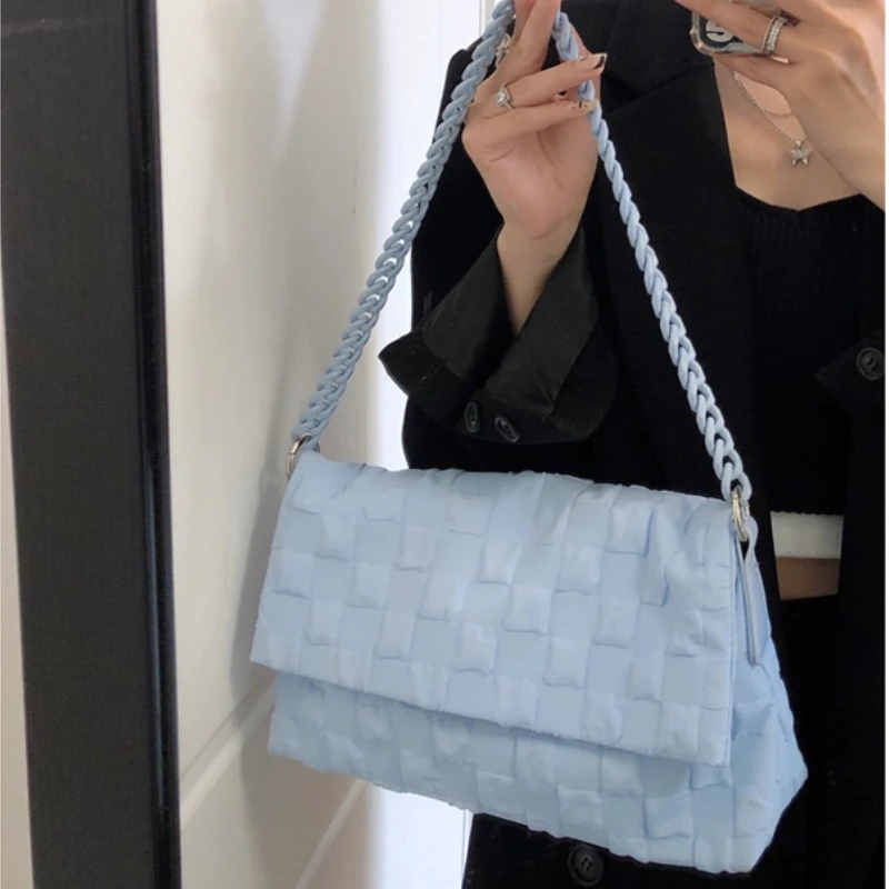 Fashion Chain Design Women's Crossbody Bag Solid Color Plaid Ladies Shoulder Underarm Bag Portable Purse Female Simple Handbags
Fashion Chain Design Women's Crossbody Bag Solid Color Plaid Ladies Shoulder Underarm Bag Portable Purse Female Simple Handbags