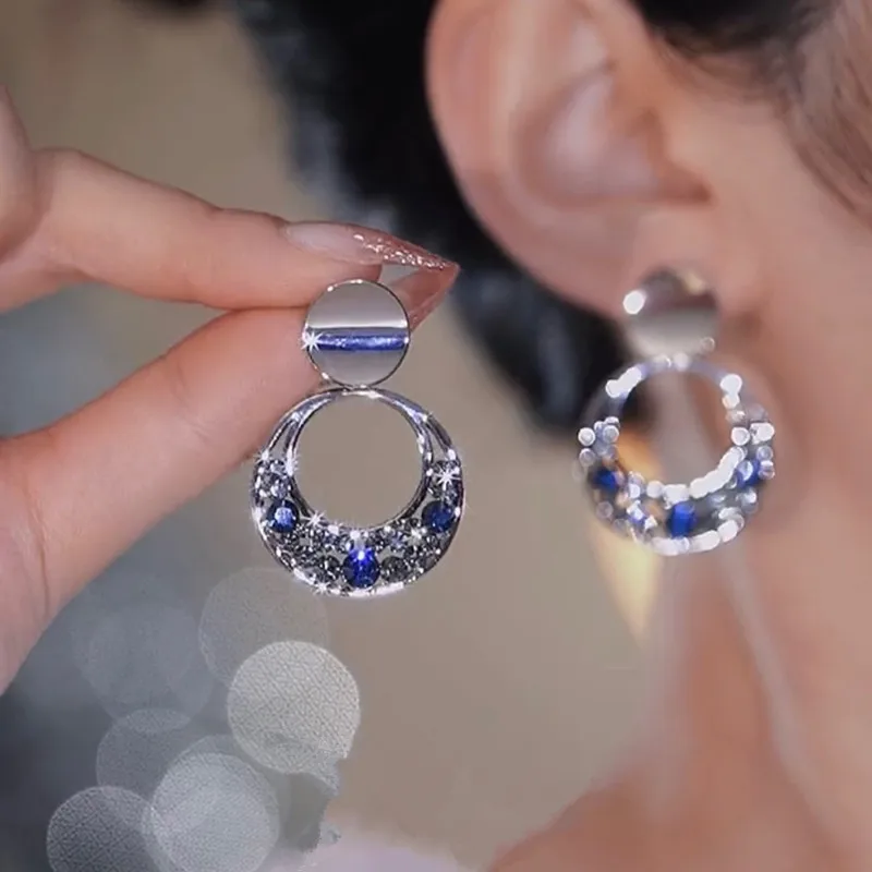 New Round Silver Colour Inlaid Blue Crystal Earrings Women's Personality Fashion Earrings Wedding Jewelry Birthday Gifts
New Round Silver Colour Inlaid Blue Crystal Earrings Women's Personality Fashion Earrings Wedding Jewelry Birthday Gifts