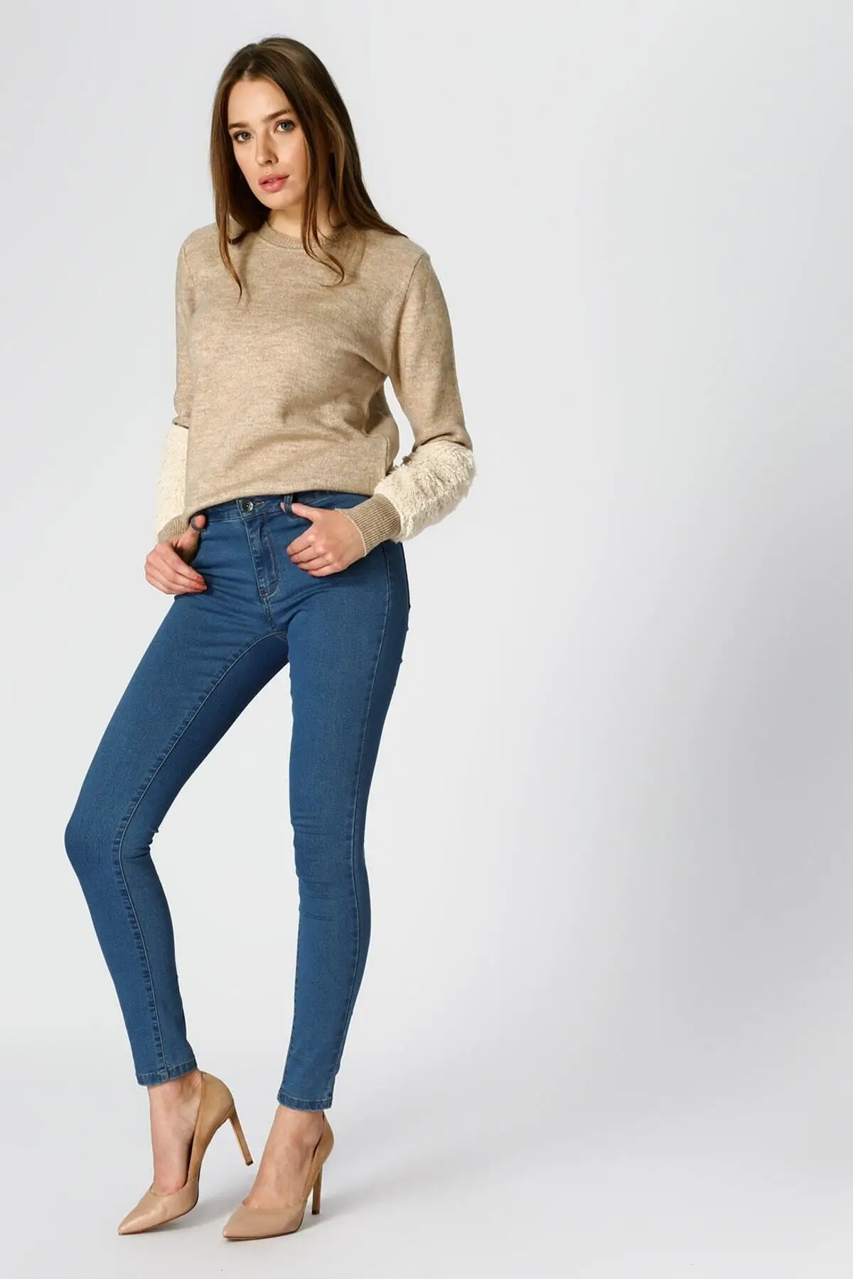 Женские джинсы в полную длину, прямые брюки с высокой талией, уличная одежда, женские джинсы на молнии с пуговицами
Женские джинсы в полную длину, прямые брюки с высокой талией, уличная одежда, женские джинсы на молнии с пуговицами