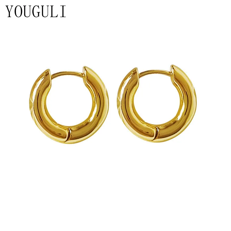 Modern Jewelry Hoop Earrings Popular Design Simply Golden Silvery Color Hot Selling Hip Hop Metal Earrings For Women Party Gifts
Modern Jewelry Hoop Earrings Popular Design Simply Golden Silvery Color Hot Selling Hip Hop Metal Earrings For Women Party Gifts