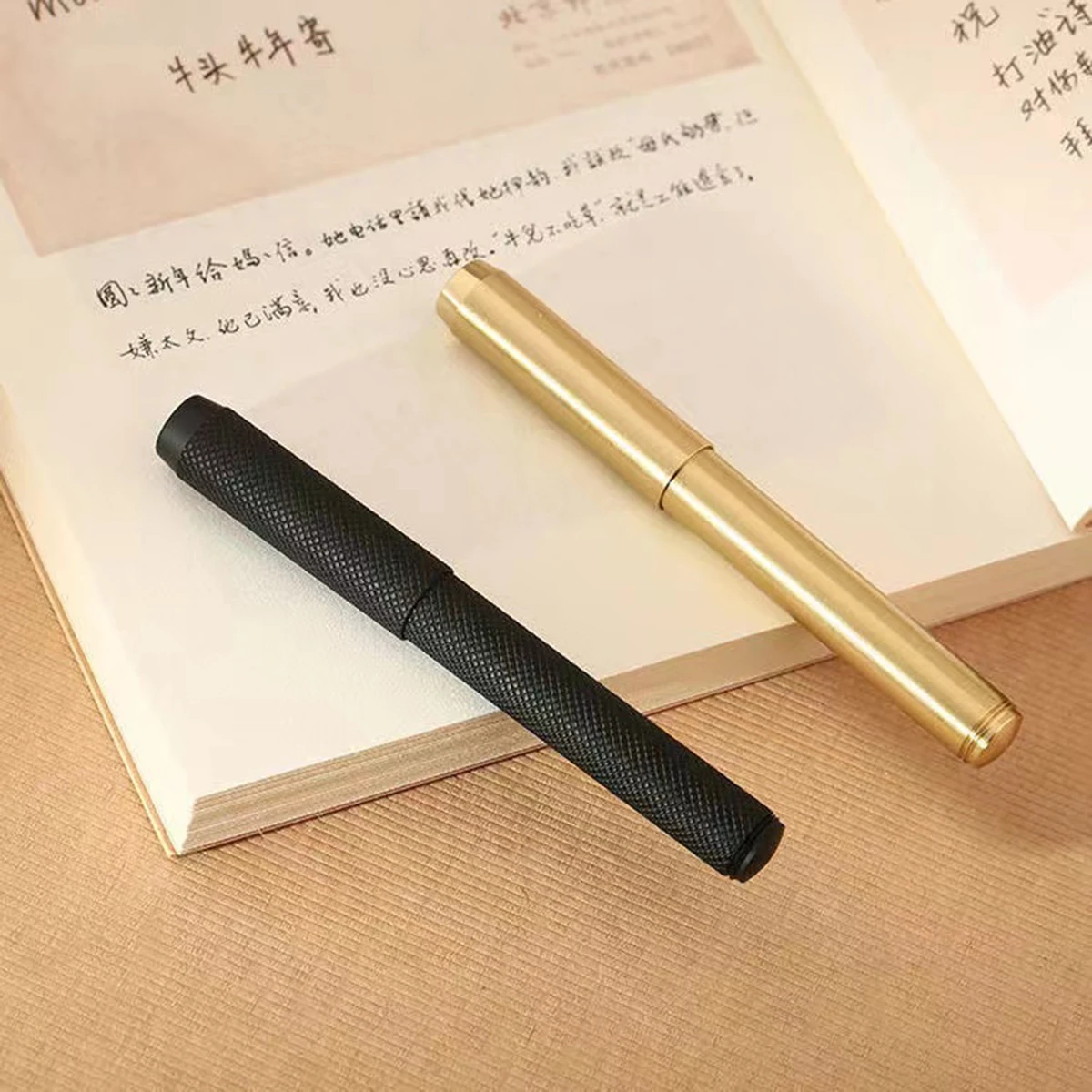 Hunyuan All-Copper Feature Black-Plated Small Art Special Fine-Pointed Student Adult Writing And Writing With A Pen
Hunyuan All-Copper Feature Black-Plated Small Art Special Fine-Pointed Student Adult Writing And Writing With A Pen