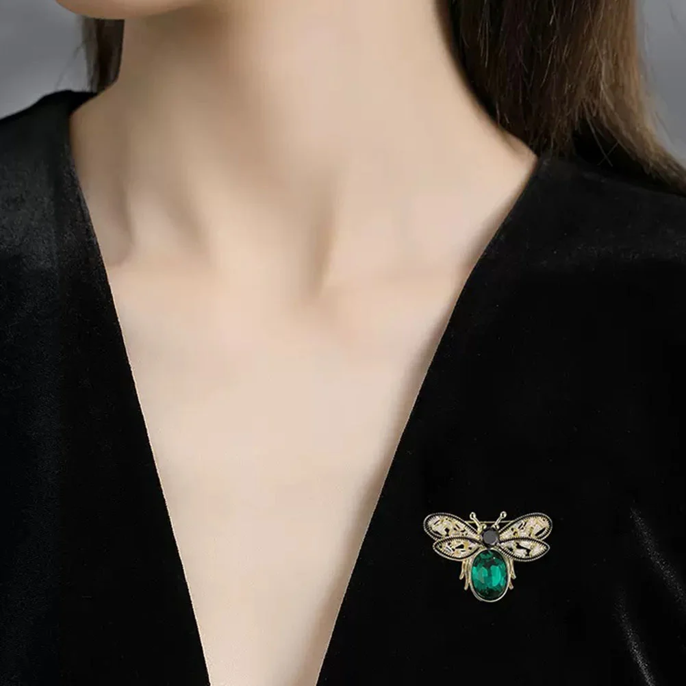 Lapel Pin Bee Shape Clothes Ornament Men Women Clothes Lapel Pin Accessory
Lapel Pin Bee Shape Clothes Ornament Men Women Clothes Lapel Pin Accessory