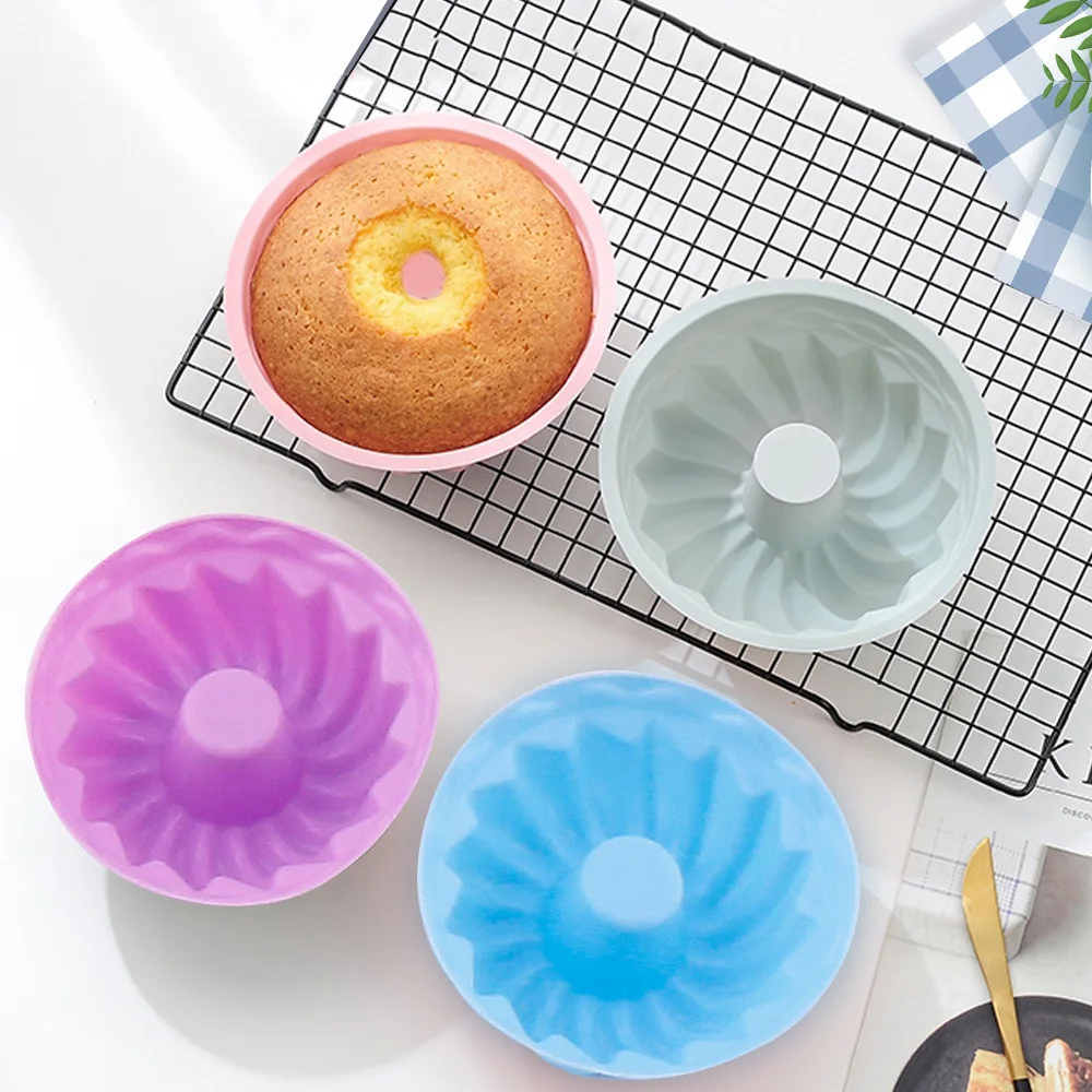 Silicone Muffin Cup Pumpkin Cup Donut Mold Chiffon Cake Mould 7*4CM Multicolor Cartoon Baking Tool Free Shipping
Silicone Muffin Cup Pumpkin Cup Donut Mold Chiffon Cake Mould 7*4CM Multicolor Cartoon Baking Tool Free Shipping