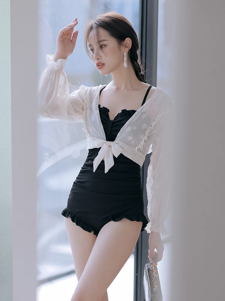 Swimsuit Women's Summer One-piece Slimming Belly Cover Sunscreen Long-sleeved Blouse Conservative Hot Spring Black Swimsuit
Swimsuit Women's Summer One-piece Slimming Belly Cover Sunscreen Long-sleeved Blouse Conservative Hot Spring Black Swimsuit