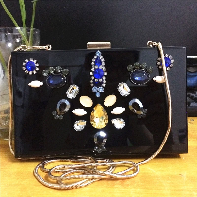 Женский клатч известного бренда, дизайнерская сумочка, блестящая Бриллиантовая нарядная Сумка-минодьер, женские цепи, сумка через плечо, женские сумки
Женский клатч известного бренда, дизайнерская сумочка, блестящая Бриллиантовая нарядная Сумка-минодьер, женские цепи, сумка через плечо, женские сумки