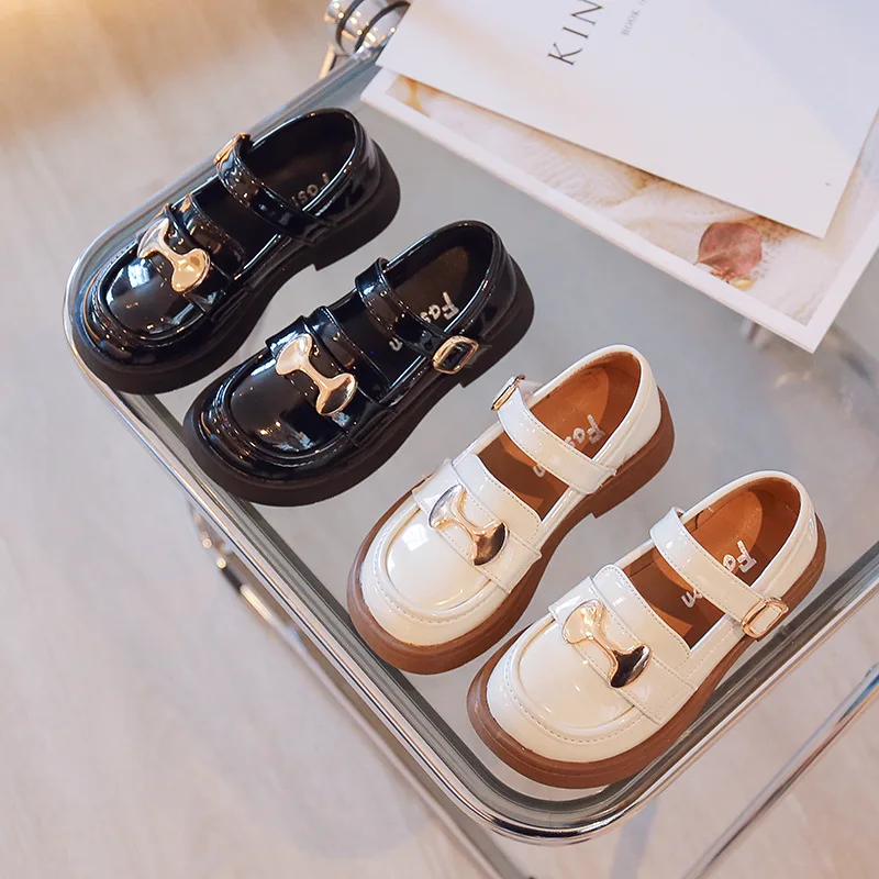 Baby Girl Leather Shoes Metal Design Fashion Buckle Children Kids Princess Casual Flats Students Black Shoes Princess Cute
Baby Girl Leather Shoes Metal Design Fashion Buckle Children Kids Princess Casual Flats Students Black Shoes Princess Cute