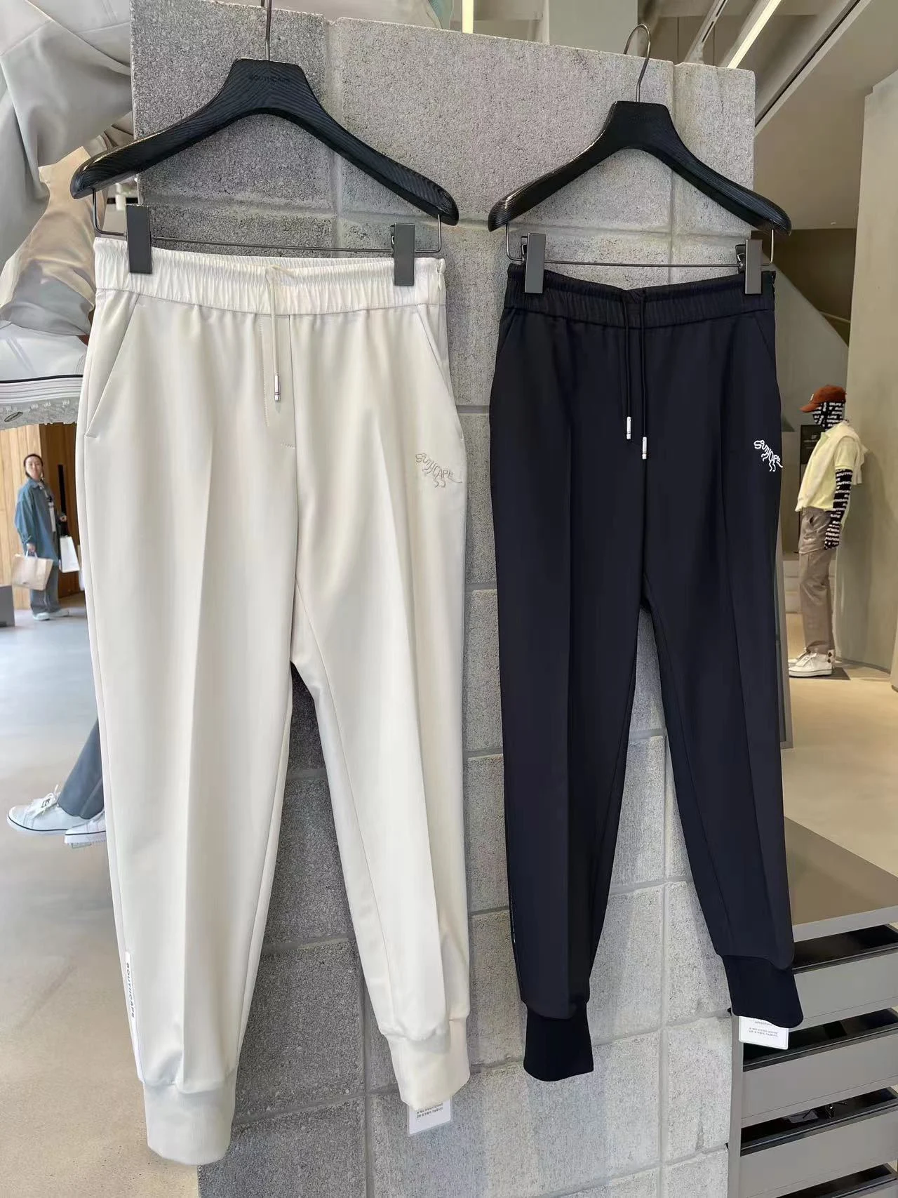 Women's Golf Pants 2023 New Casual Long Pants Elastic Waist Design Sports Trousers SC018#【June 14th shipment】
Women's Golf Pants 2023 New Casual Long Pants Elastic Waist Design Sports Trousers SC018#【June 14th shipment】