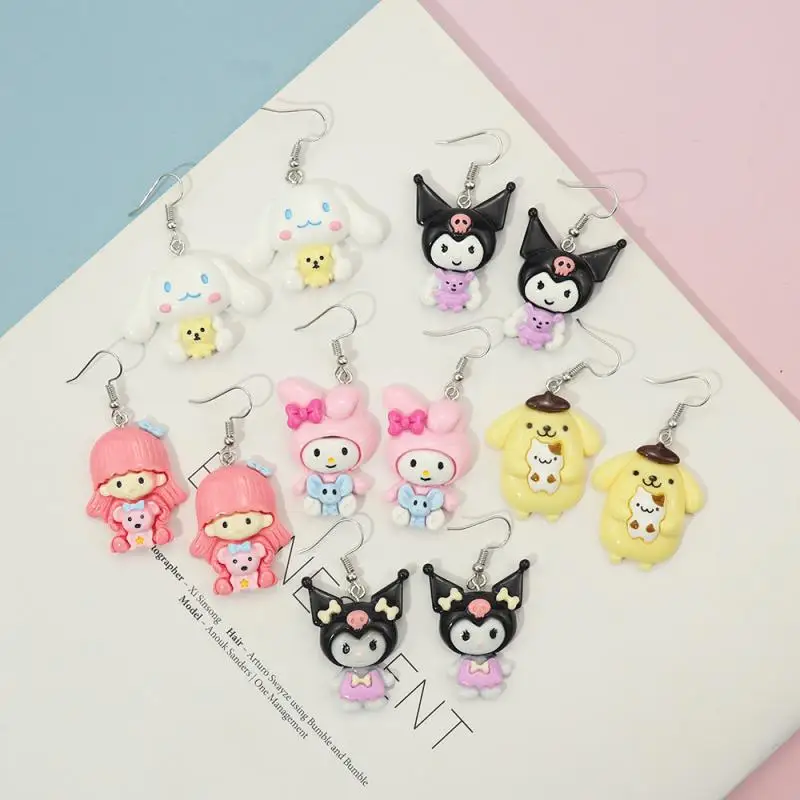 Kawaii Sanrioed Hello Kitty Kuromi My Melody Cinnamoroll милые Мультяшные серьги для девочек
Kawaii Sanrioed Hello Kitty Kuromi My Melody Cinnamoroll милые Мультяшные серьги для девочек