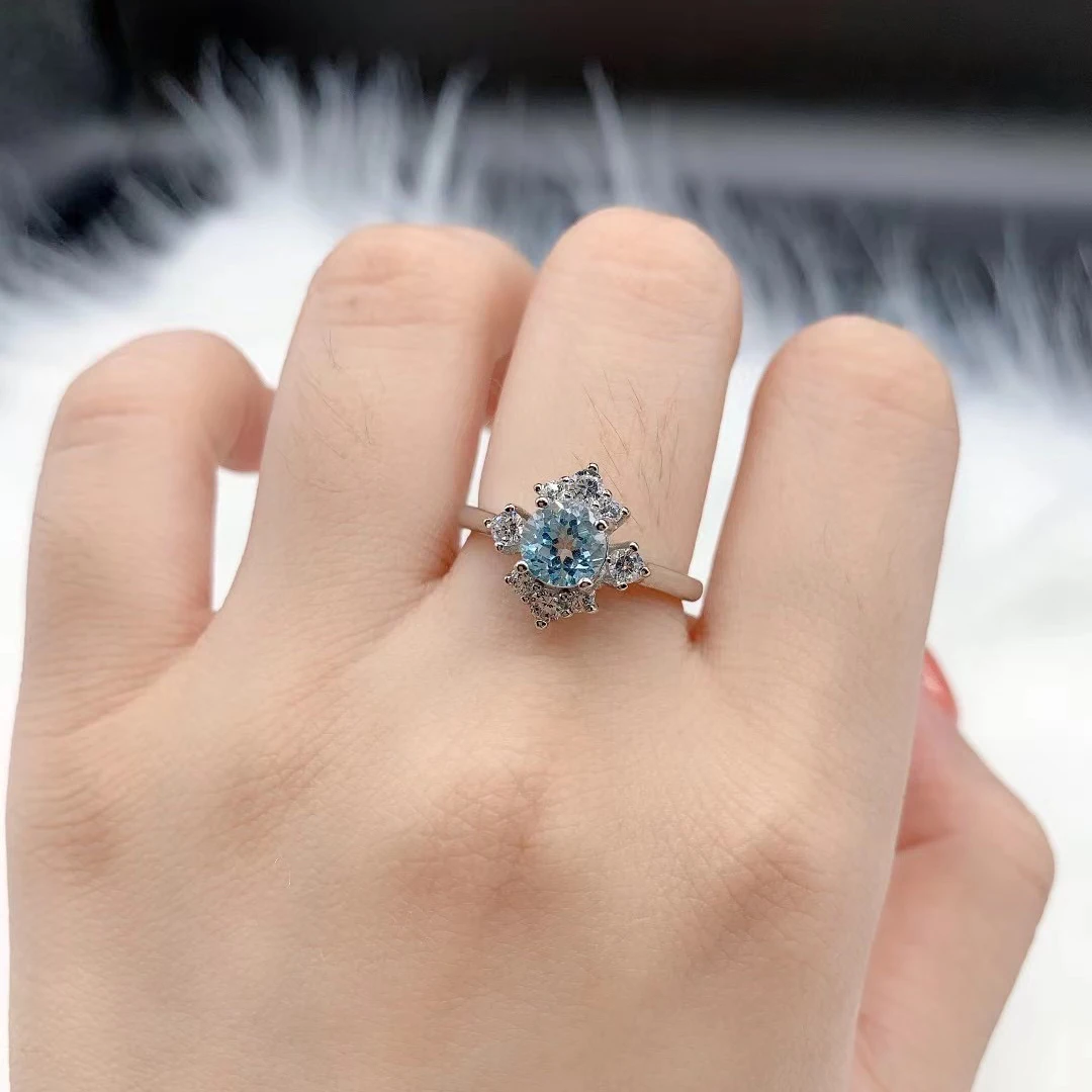 Natural Topaz Main Stone Zircon Auxiliary Stone Adjustable Ring Copper Plated Platinum
Natural Topaz Main Stone Zircon Auxiliary Stone Adjustable Ring Copper Plated Platinum