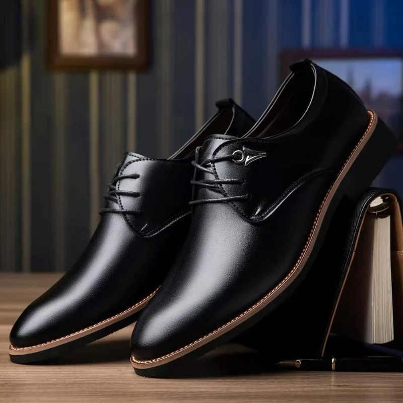 Breathable Men Shoes Formal Pointed Toe Casual Leather Men's British Business Increase New Korean Version All-match
Breathable Men Shoes Formal Pointed Toe Casual Leather Men's British Business Increase New Korean Version All-match