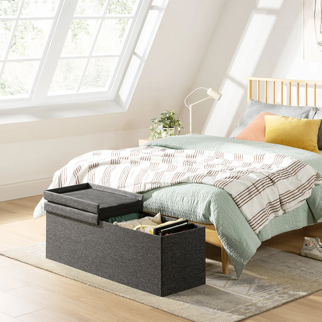 Storage Ottoman Folding Box Chest with Top Upholstered Tufted Ottomans Bench Foot Rest for Bedroom and Living Room
Storage Ottoman Folding Box Chest with Top Upholstered Tufted Ottomans Bench Foot Rest for Bedroom and Living Room