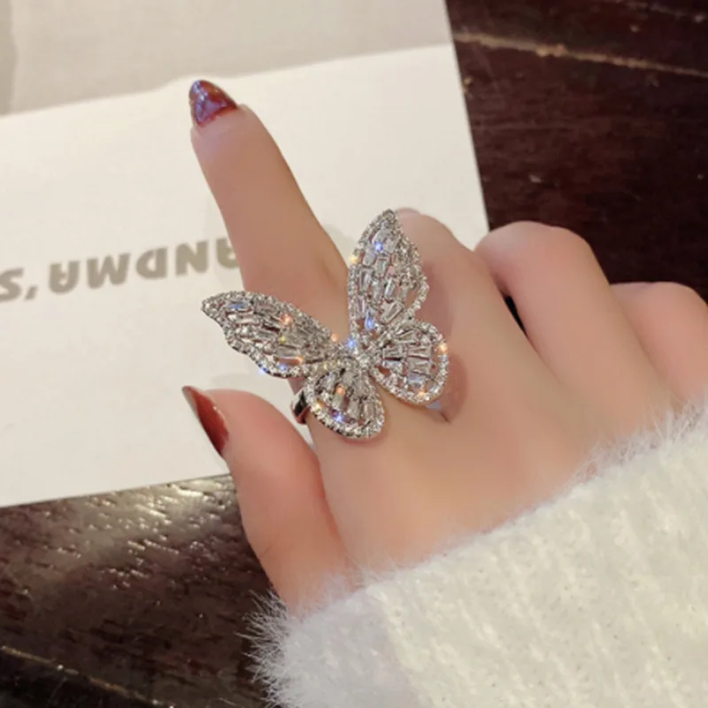 Ring jewelry stall hot-selling hollow butterfly ring exaggerated ring colorless bracelet
Ring jewelry stall hot-selling hollow butterfly ring exaggerated ring colorless bracelet