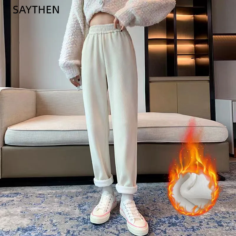 Новые зимние Слаксы SAYTHEN сочетаются с велюровыми толстыми хлопковыми женскими однотонными прямыми плиссированными широкими штанинами и рэдисом
Новые зимние Слаксы SAYTHEN сочетаются с велюровыми толстыми хлопковыми женскими однотонными прямыми плиссированными широкими штанинами и рэдисом