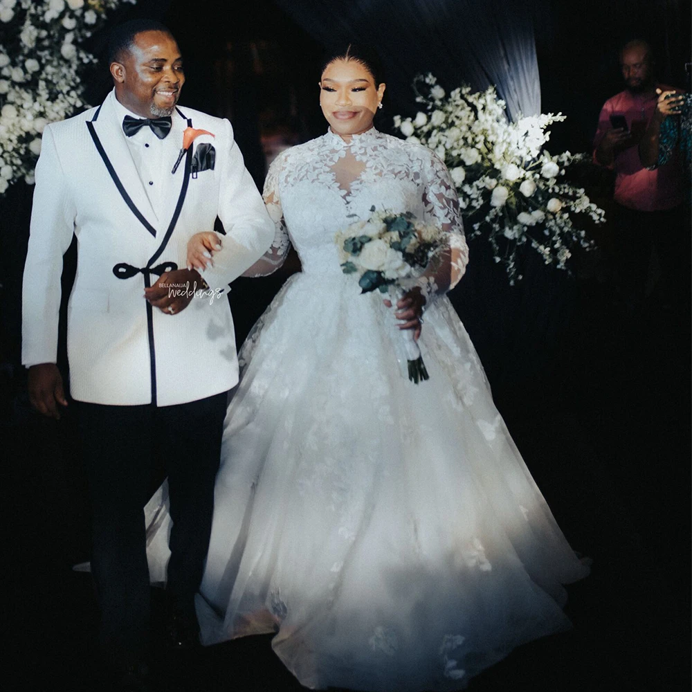 2023 Wedding Dresses for Bride Standard Collar Long Sleeve A Line Sweep Train Country Plus Size Bridal Gowns robes de mariee
2023 Wedding Dresses for Bride Standard Collar Long Sleeve A Line Sweep Train Country Plus Size Bridal Gowns robes de mariee