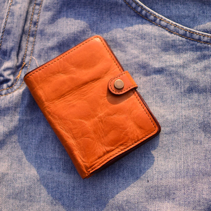 AETOO Plant tanned leather commuting short purse men's leather vertical cowhide leather wallet handmade vintage driver's licens
AETOO Plant tanned leather commuting short purse men's leather vertical cowhide leather wallet handmade vintage driver's licens