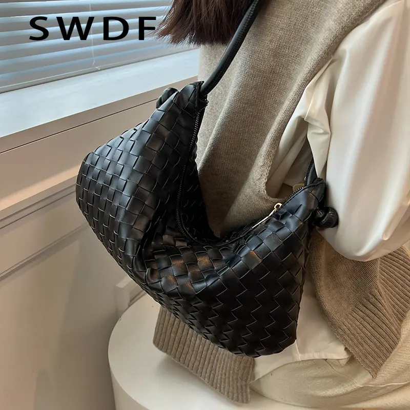 Bucket Crossbody Sling Bags for Women 2023 Simple Female Fashion Branded Shoulder Lady Handbags and Purses Luxury Bag Bolsas Sac
Bucket Crossbody Sling Bags for Women 2023 Simple Female Fashion Branded Shoulder Lady Handbags and Purses Luxury Bag Bolsas Sac