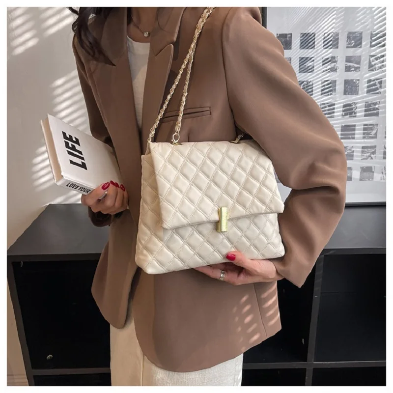New 2023 Diamond Lattice Women's Leather Shoulder Bags Fashion Texture Pattern Crossbody Bag Grid Chain Handbags
New 2023 Diamond Lattice Women's Leather Shoulder Bags Fashion Texture Pattern Crossbody Bag Grid Chain Handbags
