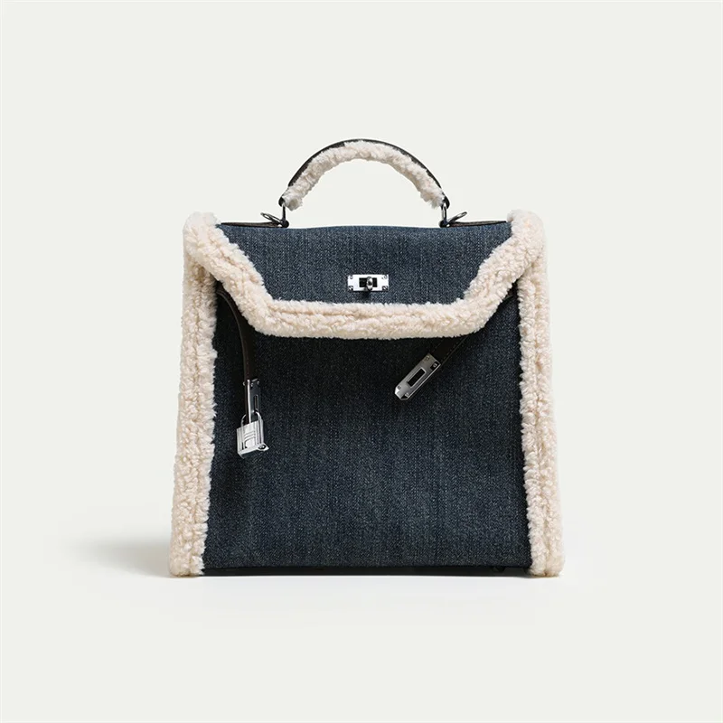 Женская модная меховая сумка с застежкой, роскошная маленькая квадратная сумка из шерсти и меха, Классическая сумка через плечо с мягкой ру...
Женская модная меховая сумка с застежкой, роскошная маленькая квадратная сумка из шерсти и меха, Классическая сумка через плечо с мягкой ру...