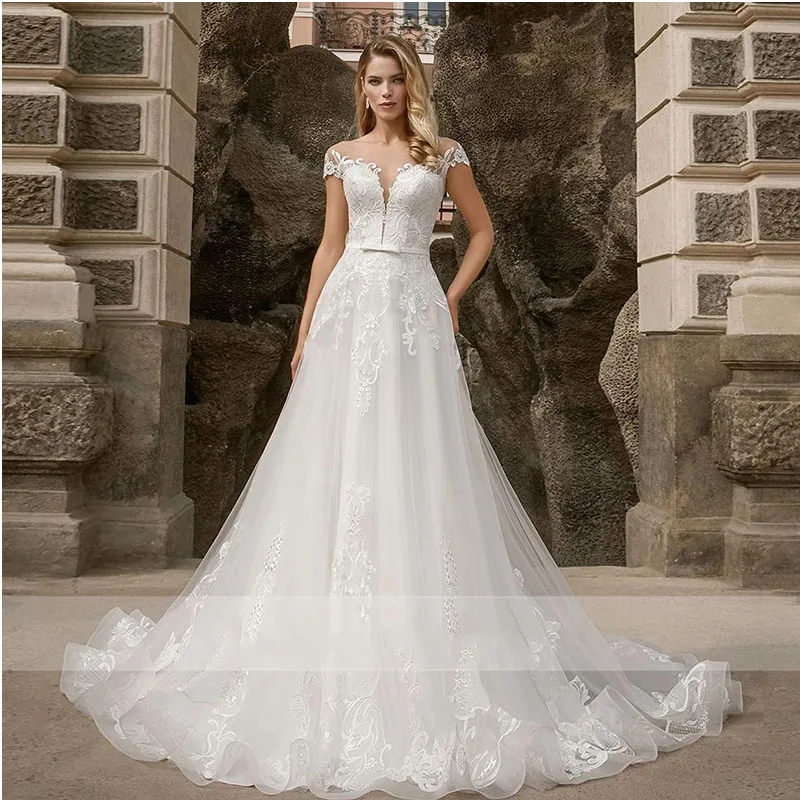 Elegant Boho Wedding Dress A-line Short Sleeves Buttons Appliques Tea-length Bridal Gown For Women Custom Made Vestidos De Noiva
Elegant Boho Wedding Dress A-line Short Sleeves Buttons Appliques Tea-length Bridal Gown For Women Custom Made Vestidos De Noiva