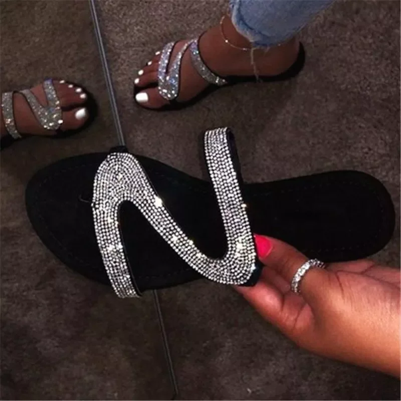 2022New Summer Flat Bling Slippers Transparent Jelly Flat Shoes Female Flip Flops Sandals Outdoor Beach Ladies Slides Glitter
2022New Summer Flat Bling Slippers Transparent Jelly Flat Shoes Female Flip Flops Sandals Outdoor Beach Ladies Slides Glitter