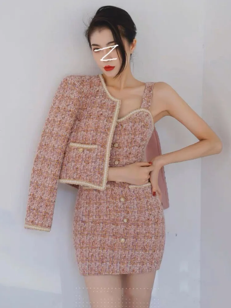 High Quality Small Fragrance Tweed Two Piece Set Women Short Jacket Coat + Sling Sexy Dress Suits French Vintage 2 Piece Outfits
High Quality Small Fragrance Tweed Two Piece Set Women Short Jacket Coat + Sling Sexy Dress Suits French Vintage 2 Piece Outfits