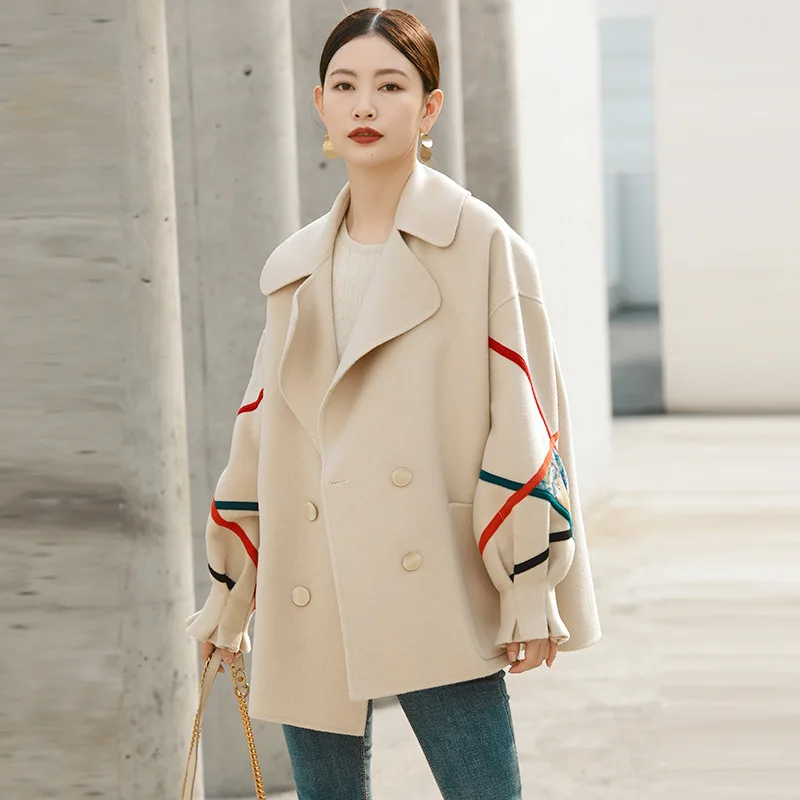 High-end double-sided nizi cashmere coat women's mid-length Chinese embroidery elegant temperament double-sided woolen coat wome
High-end double-sided nizi cashmere coat women's mid-length Chinese embroidery elegant temperament double-sided woolen coat wome