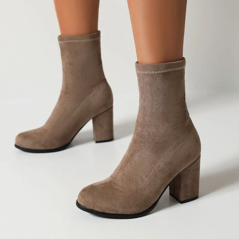 Women Elastic Knitted Socks Boots Woman Slip on Stretch Fabric Ankle Boots Autumn Fashion Square Toe Thick High Heels Boots
Women Elastic Knitted Socks Boots Woman Slip on Stretch Fabric Ankle Boots Autumn Fashion Square Toe Thick High Heels Boots
