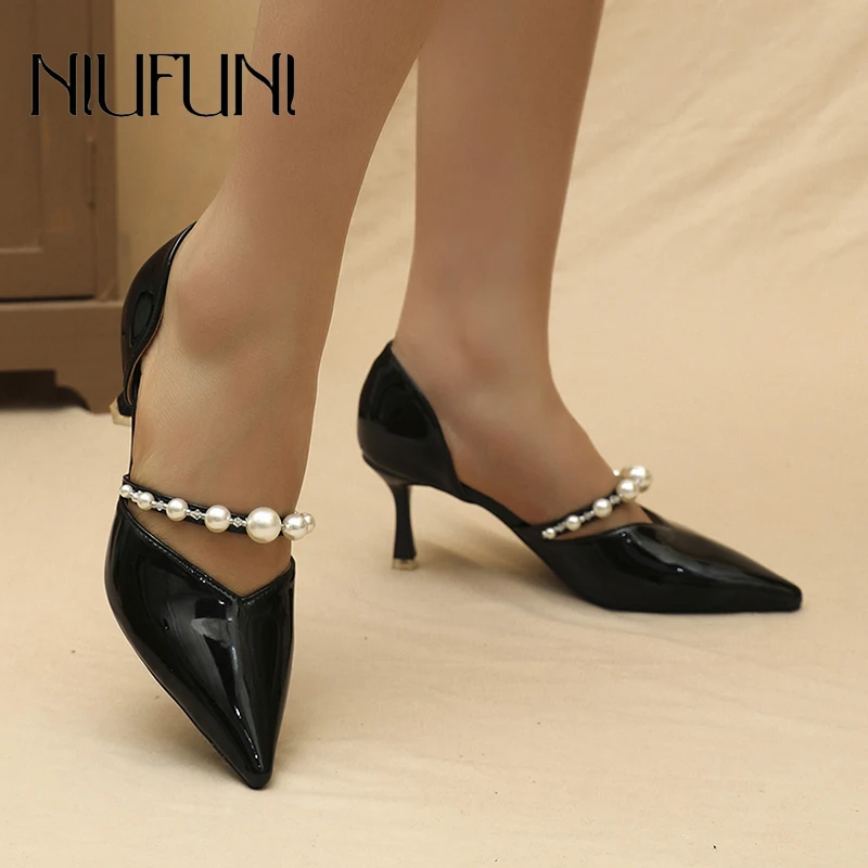 Summer Pointy Pearl Rhinestone Hollow Women's Pumps Stiletto Slip On Solid Color Elegant Dress Shoes For Women Patent Leather
Summer Pointy Pearl Rhinestone Hollow Women's Pumps Stiletto Slip On Solid Color Elegant Dress Shoes For Women Patent Leather