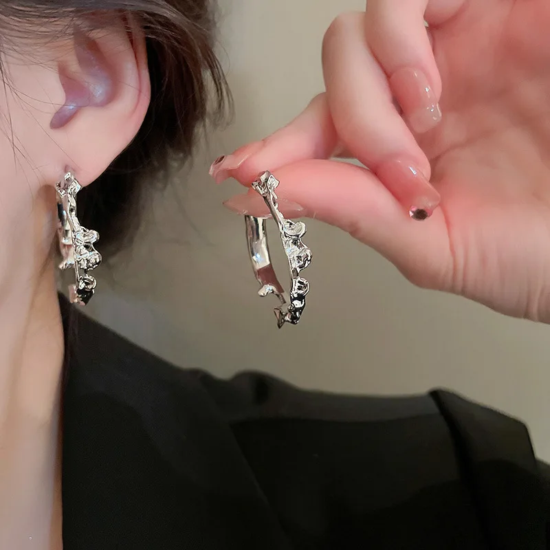 KAITIN Irregular Geometric Folds Large Circle Earrings for Women Exaggerated Atmosphere Hoop Earrings Fashion Commuter Jewelry
KAITIN Irregular Geometric Folds Large Circle Earrings for Women Exaggerated Atmosphere Hoop Earrings Fashion Commuter Jewelry