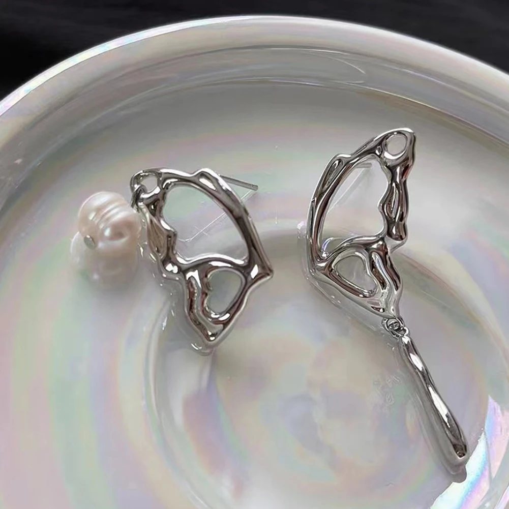 Cutout Butterfly New Simple Sparkle Drop Butterfly Earrings Woman Simple Elegant Drop Tassels Earrings Eardrop Jewelry Wholesale
Cutout Butterfly New Simple Sparkle Drop Butterfly Earrings Woman Simple Elegant Drop Tassels Earrings Eardrop Jewelry Wholesale