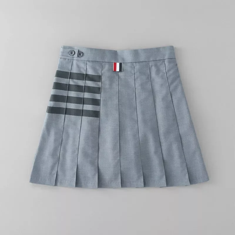 2 Color Harajuku kawaii Mini High Waist Women Skirt New spice girls Pleated Skirts Female Korean Style Striped Skirts Mujer
2 Color Harajuku kawaii Mini High Waist Women Skirt New spice girls Pleated Skirts Female Korean Style Striped Skirts Mujer